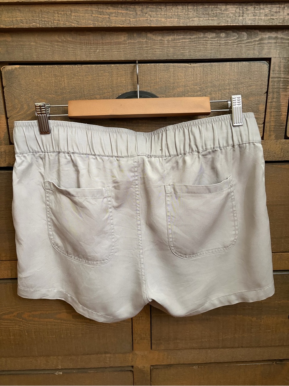 Tentree Light Gray Drawstring Women's Athletic Shorts - Picture 2 of 8